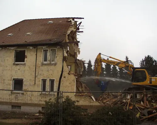 Abbrucharbeiten